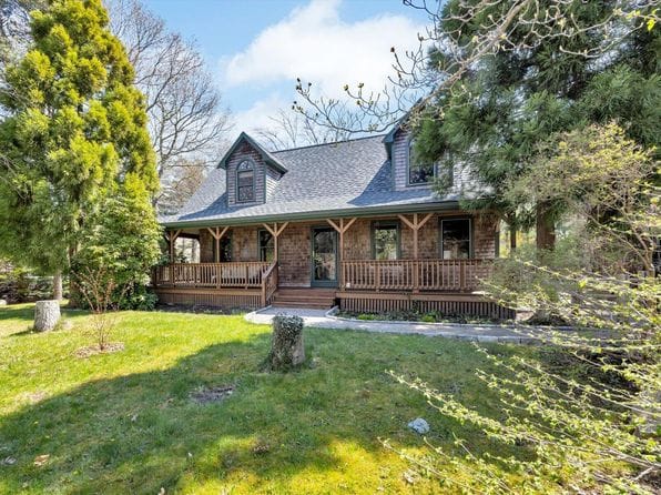 34 Hilltop Drive