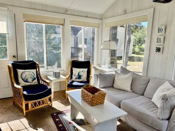 28 Windward Street UNIT 28