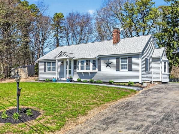 12 Spoonbill Rd