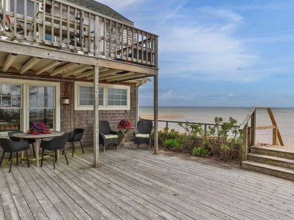 633 Commercial Street Unit 2