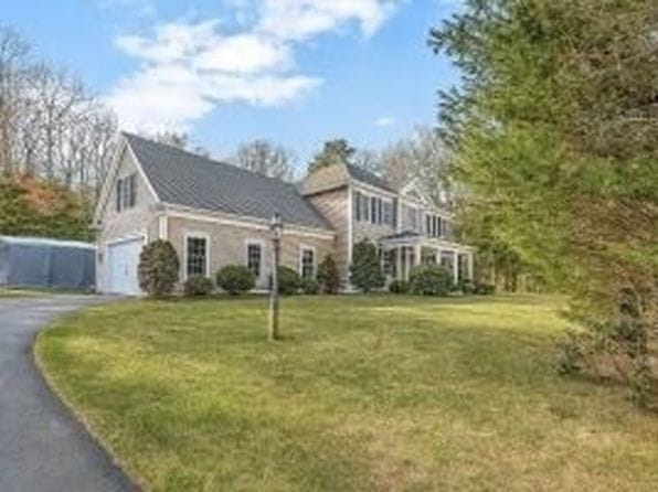 32 Pimlico Pond Rd