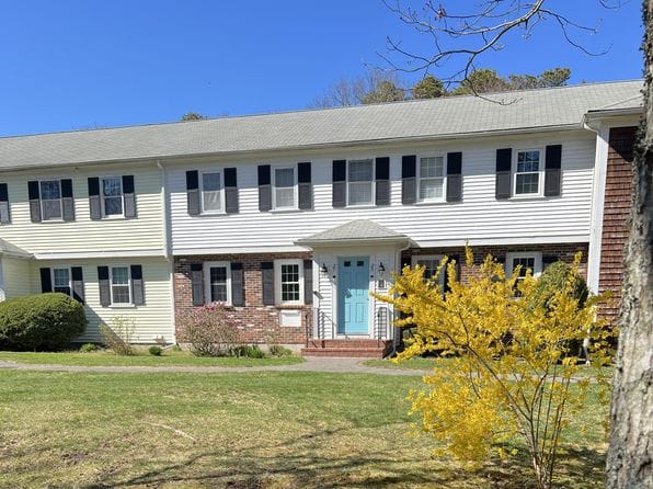 222 Buck Island Road APT 2-3