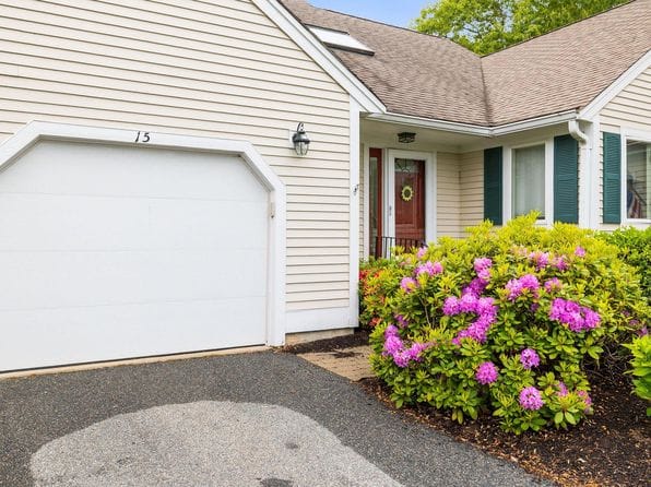 15 Pebble Beach Avenue