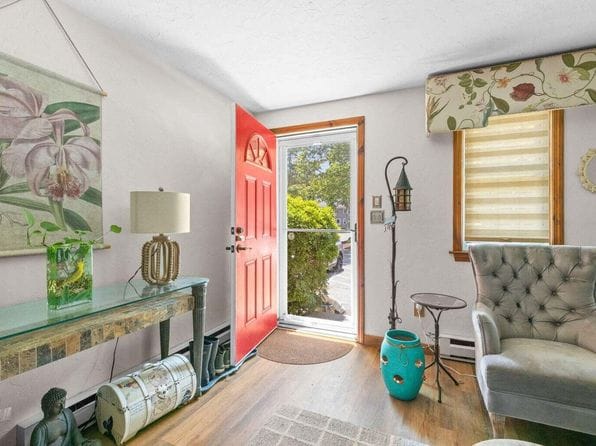 300 Falmouth Road APT 20C