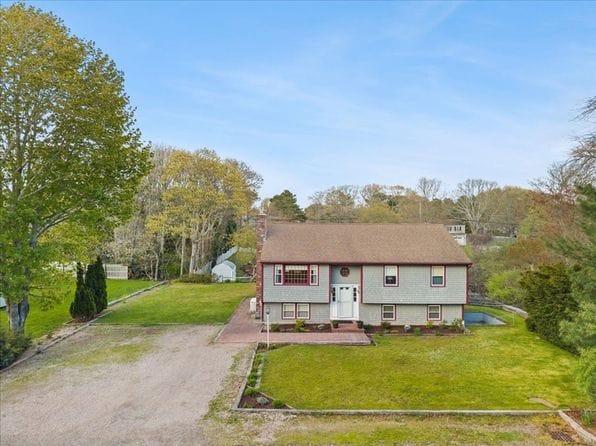 64 Rainbow Rd