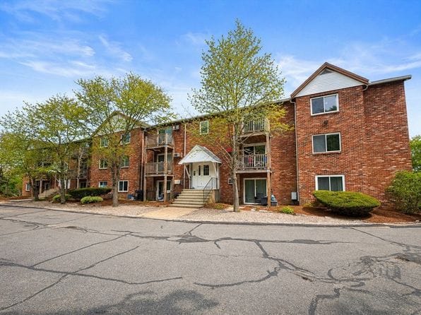 92 Sandwich Rd #4D