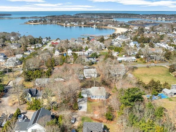 4 Quail Hill Road