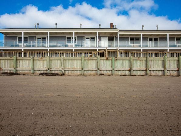 496 Shore Road #10