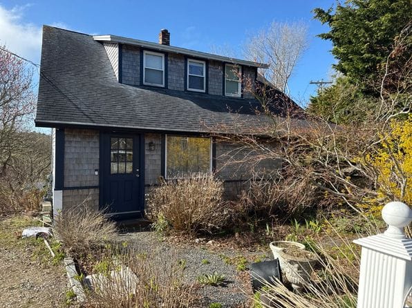 1381 Old Queen Anne Rd