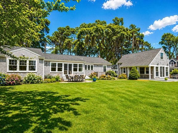 400 Davisville Road