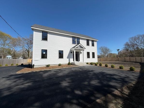 157 Compass Cir