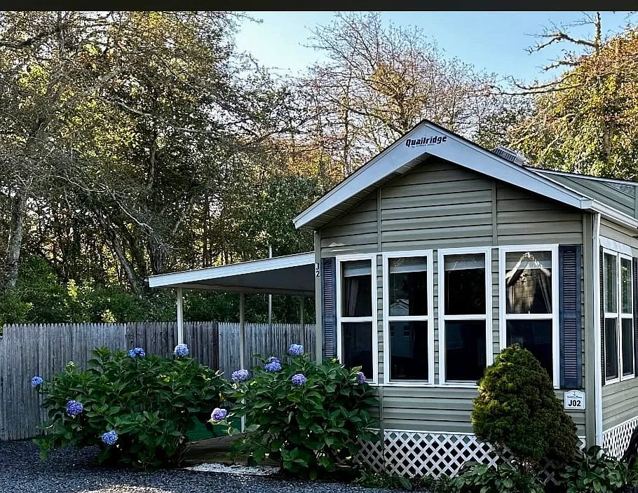 184 Old Wharf Rd #J-02