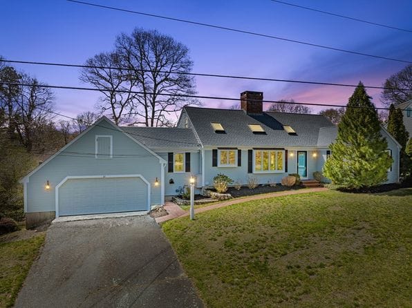 61 Linda Ln