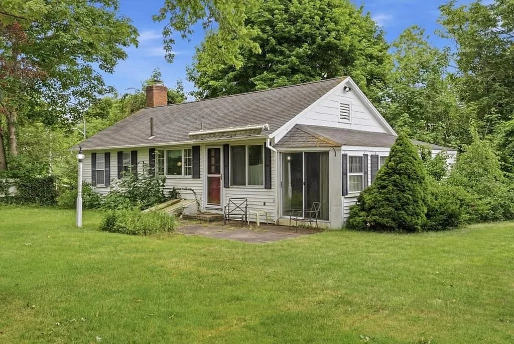127 Pine Ave - Photo 3
