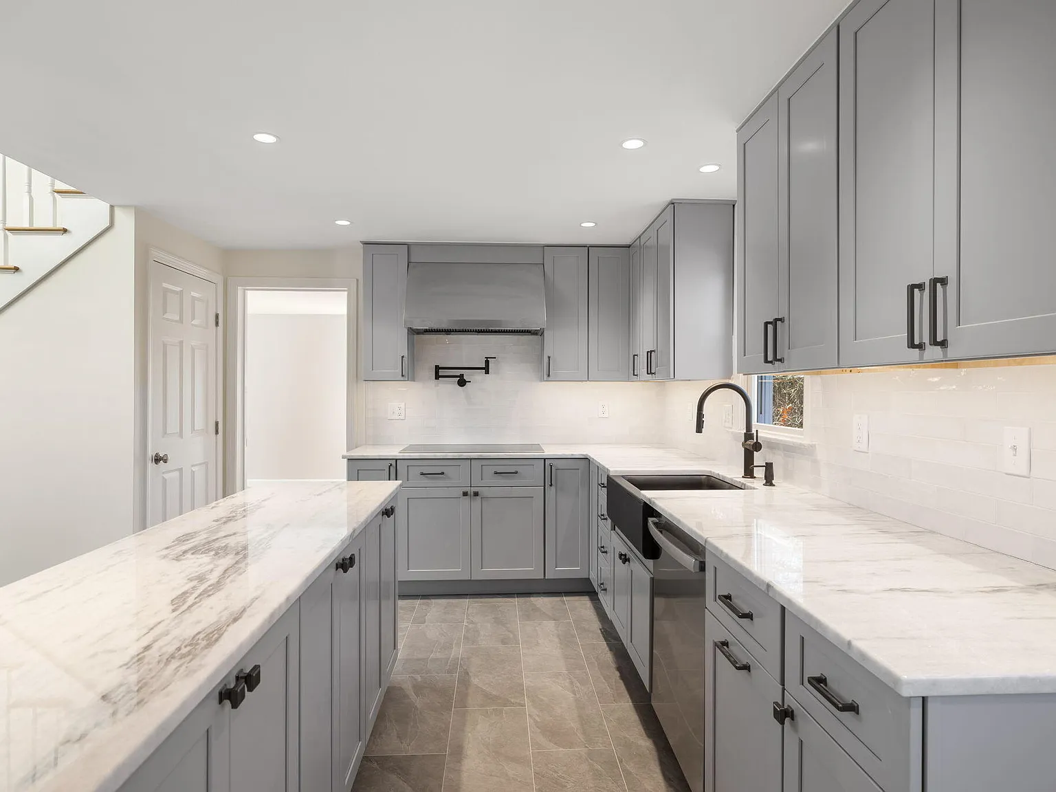 1 Shore Drive - Photo 4