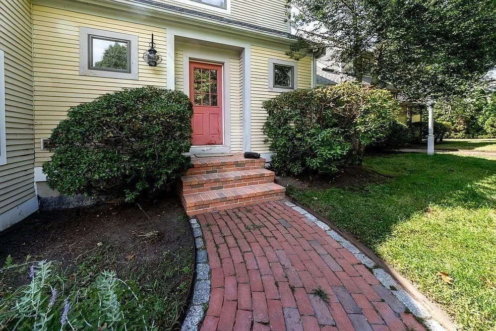 498 Elliott Rd - Photo 3