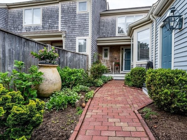 132 Kates Path #132