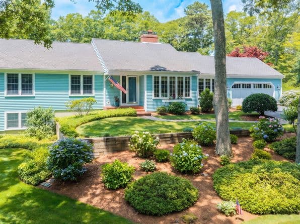 29 Calvin Drive, Dennis