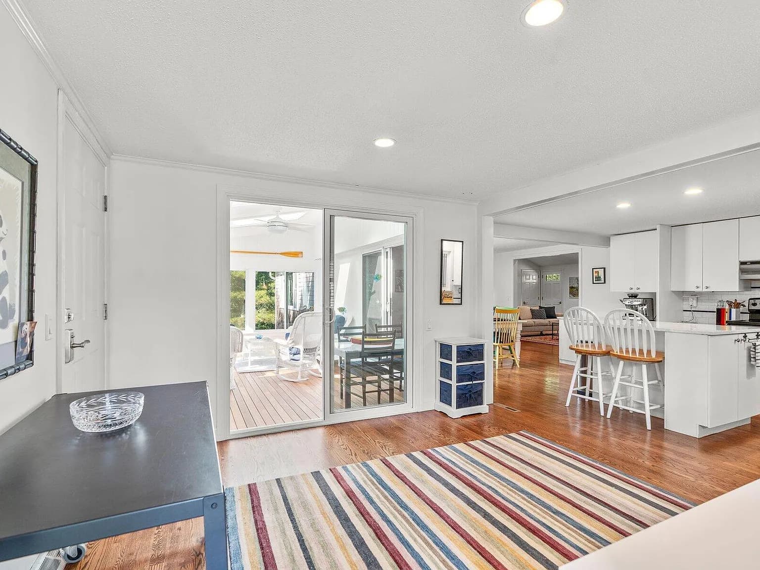 864 W Yarmouth Road - Photo 4