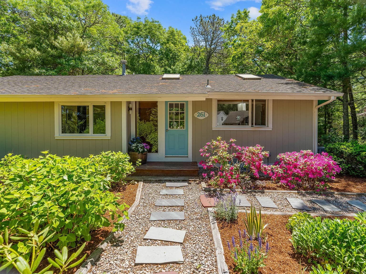 261 Fells Pond Road - Photo 4