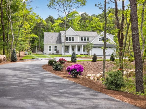 153 Oakmont Drive