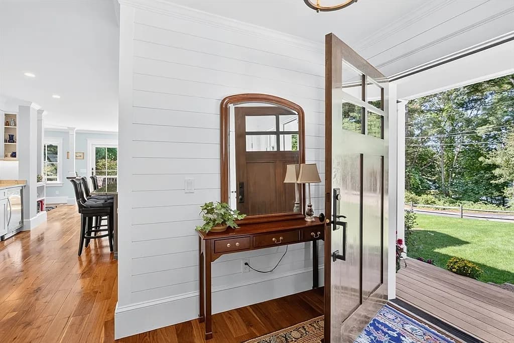105 Bay Rd - Photo 1