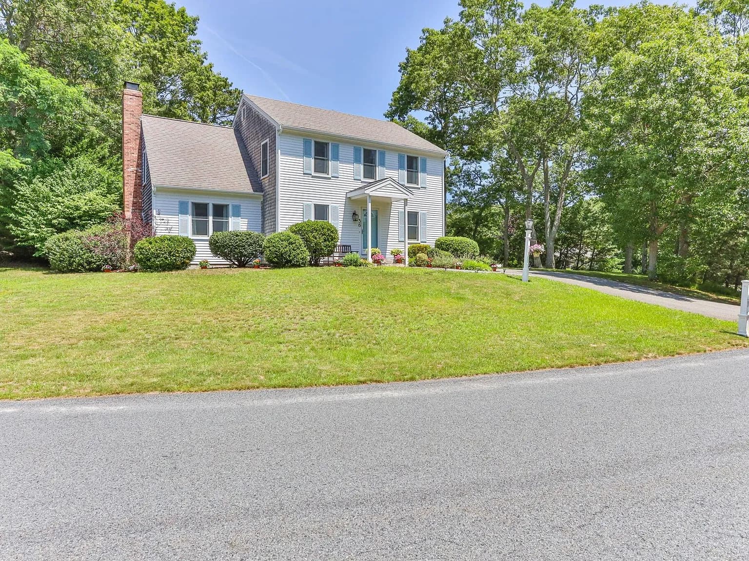 36 Waltham Circle - Photo 2