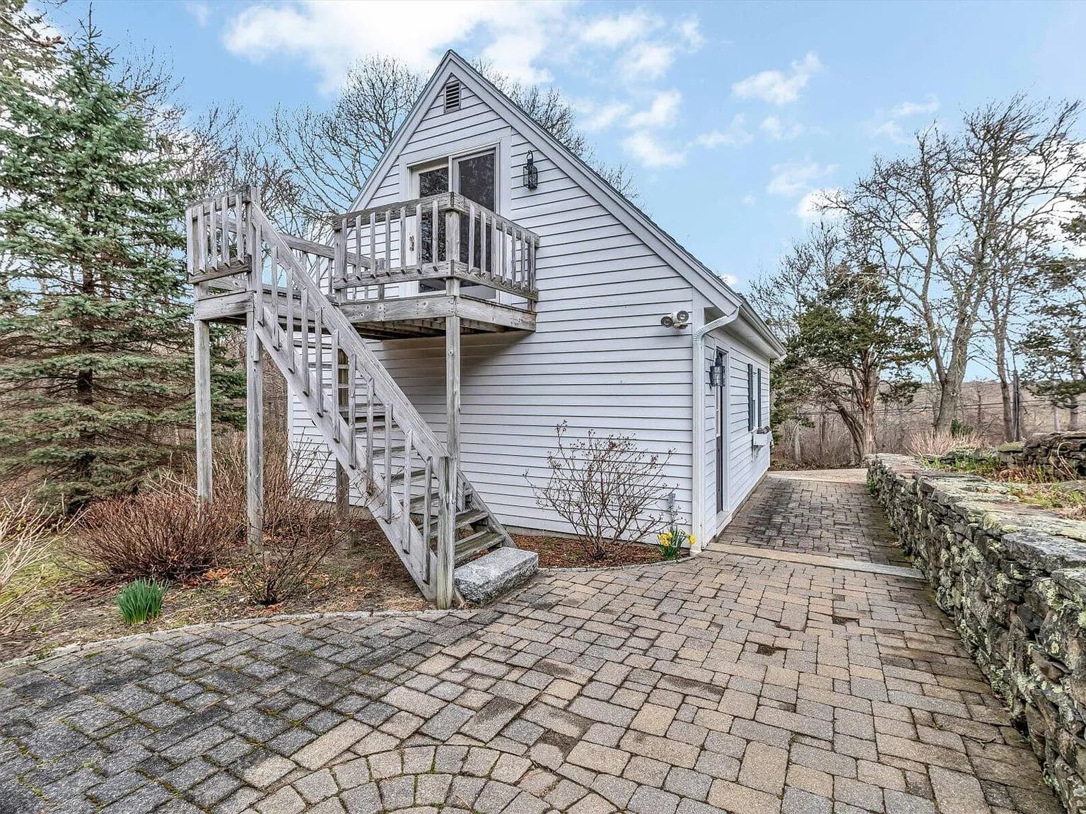 20 Howland Lane - Photo 5