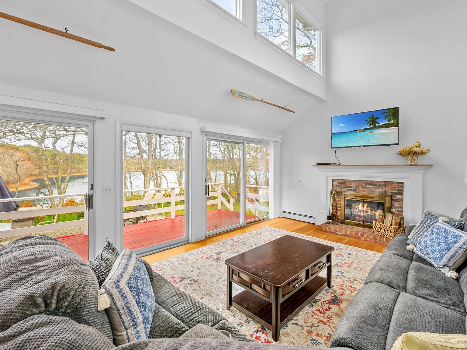 11 Elizabeth Lane - Photo 4