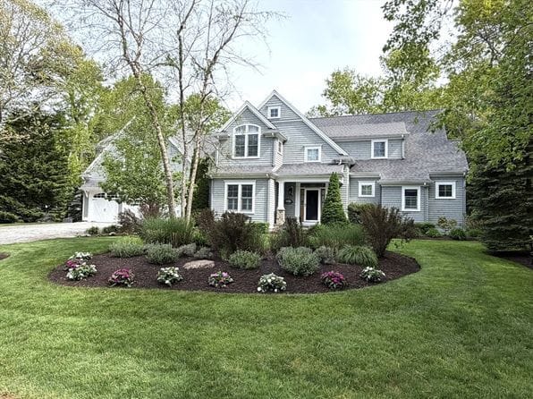 4 Tamarack Ln