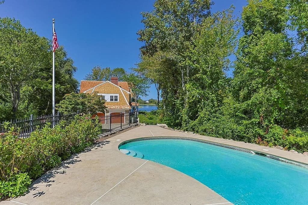 4390 Main St - Photo 3