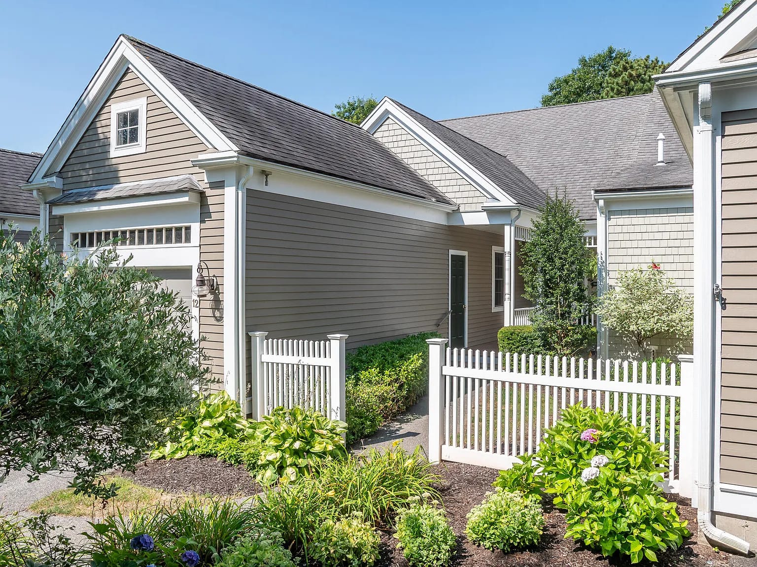 12 Turnberry Road UNIT 12