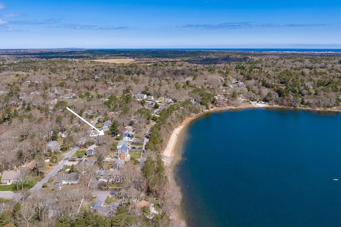 251 Lakeside Drive - Photo 2