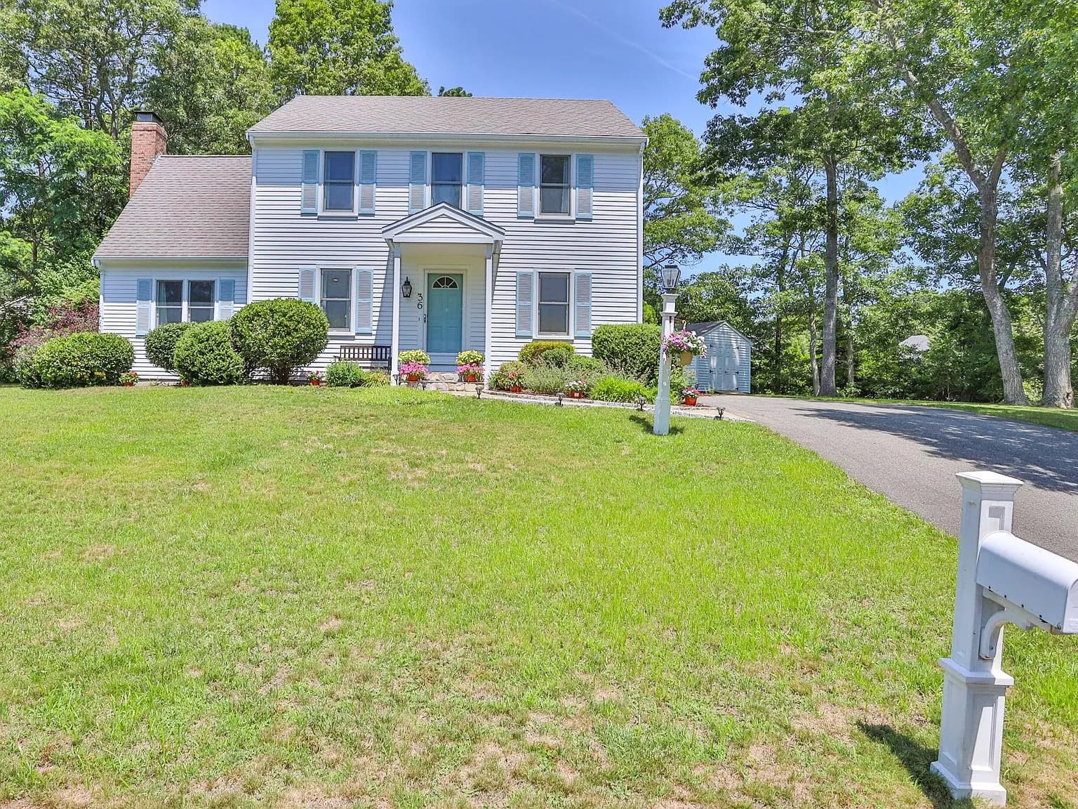 36 Waltham Circle - Photo 1
