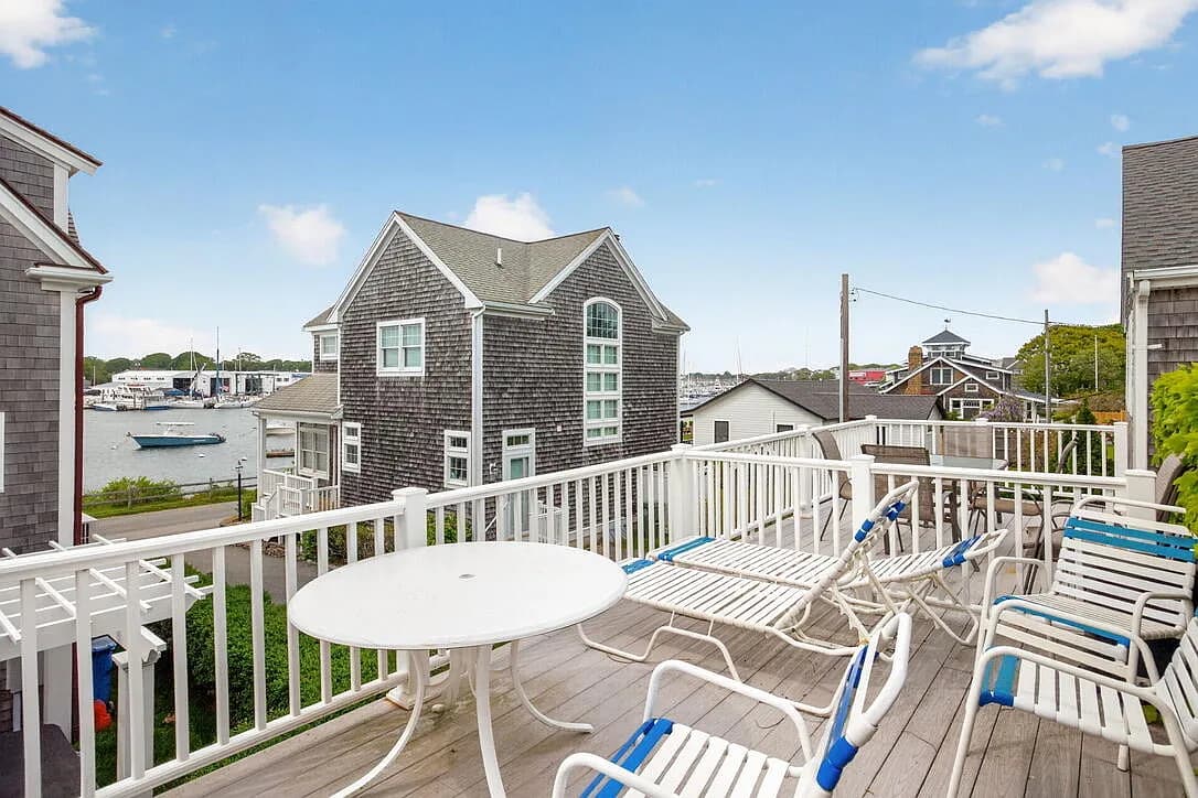 424 Grand Avenue - Photo 3