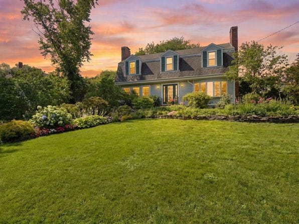 1120 Shore Road
