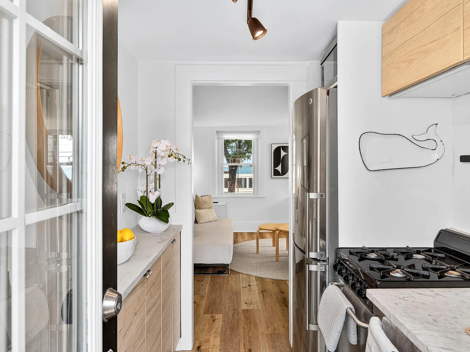 476 Commercial Street Unit 4 - Photo 5