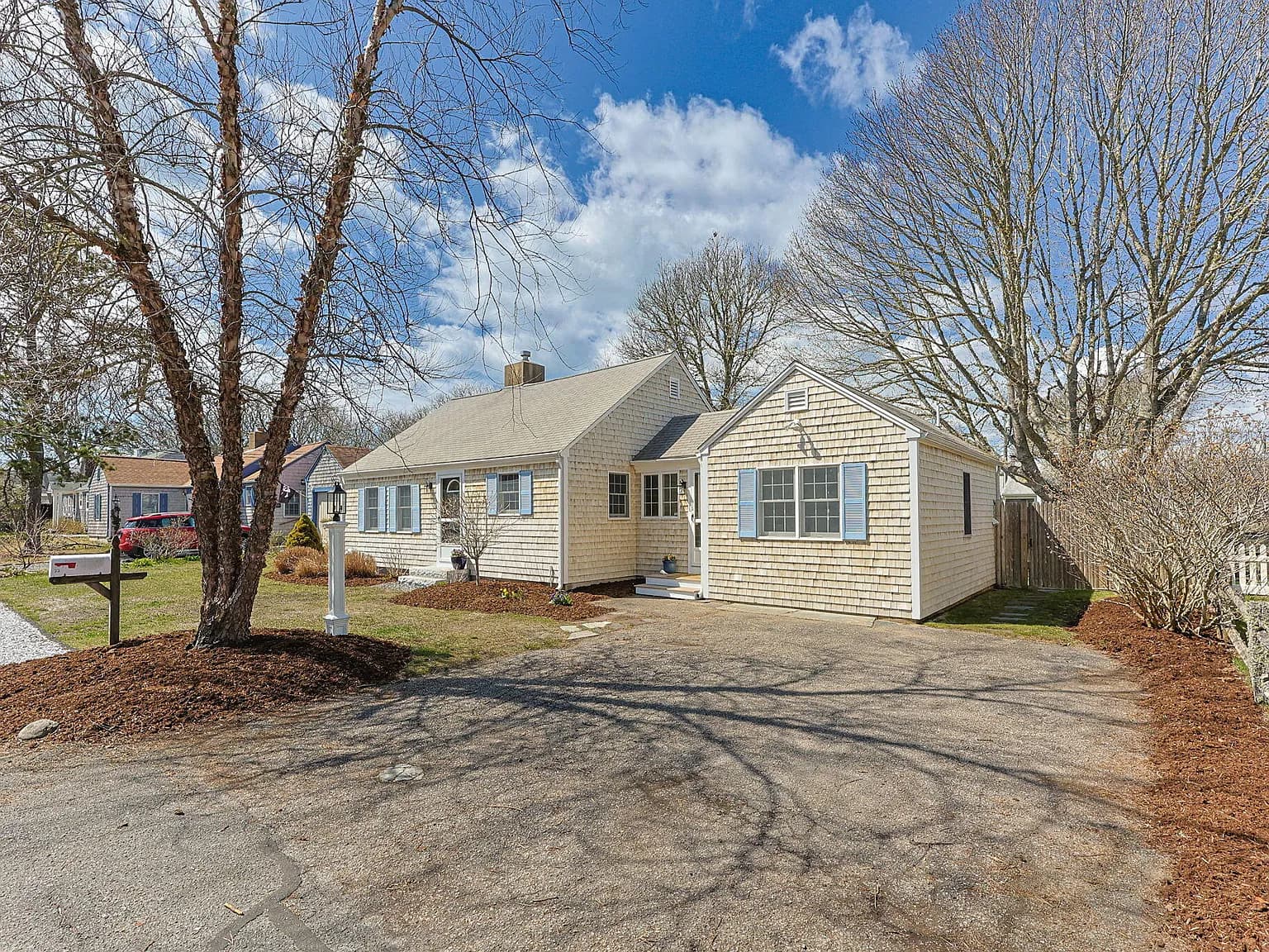 22 Mandeville Road - Photo 3