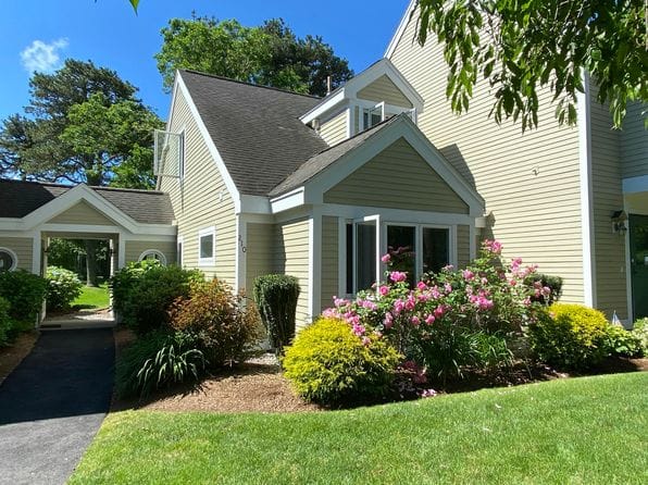 210 Billington Lane UNIT 210