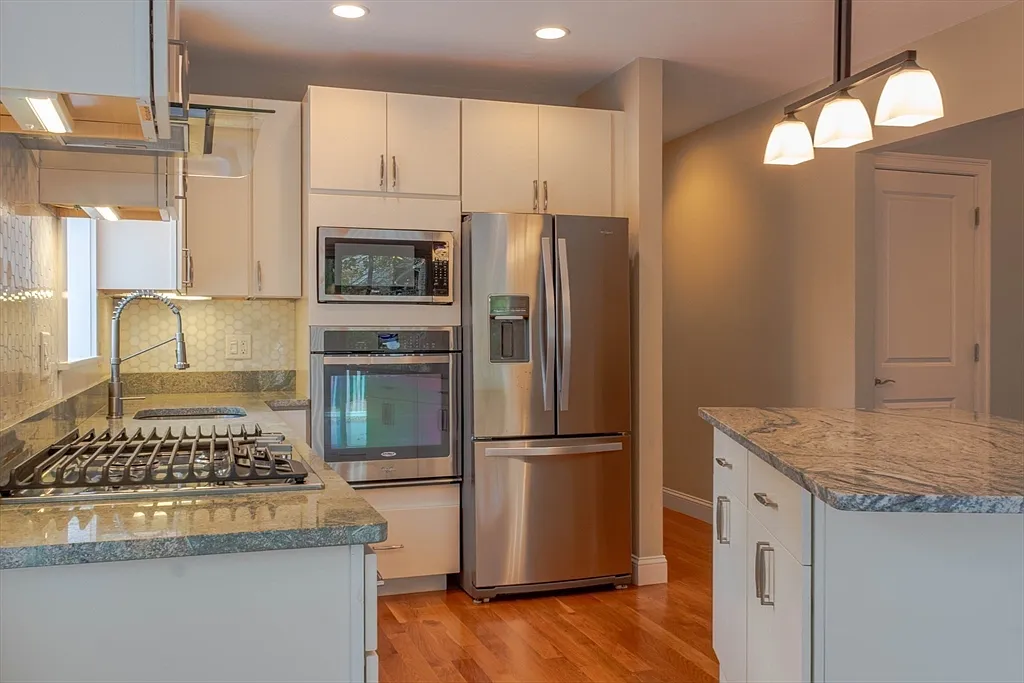 17 Degrass Rd - Photo 6