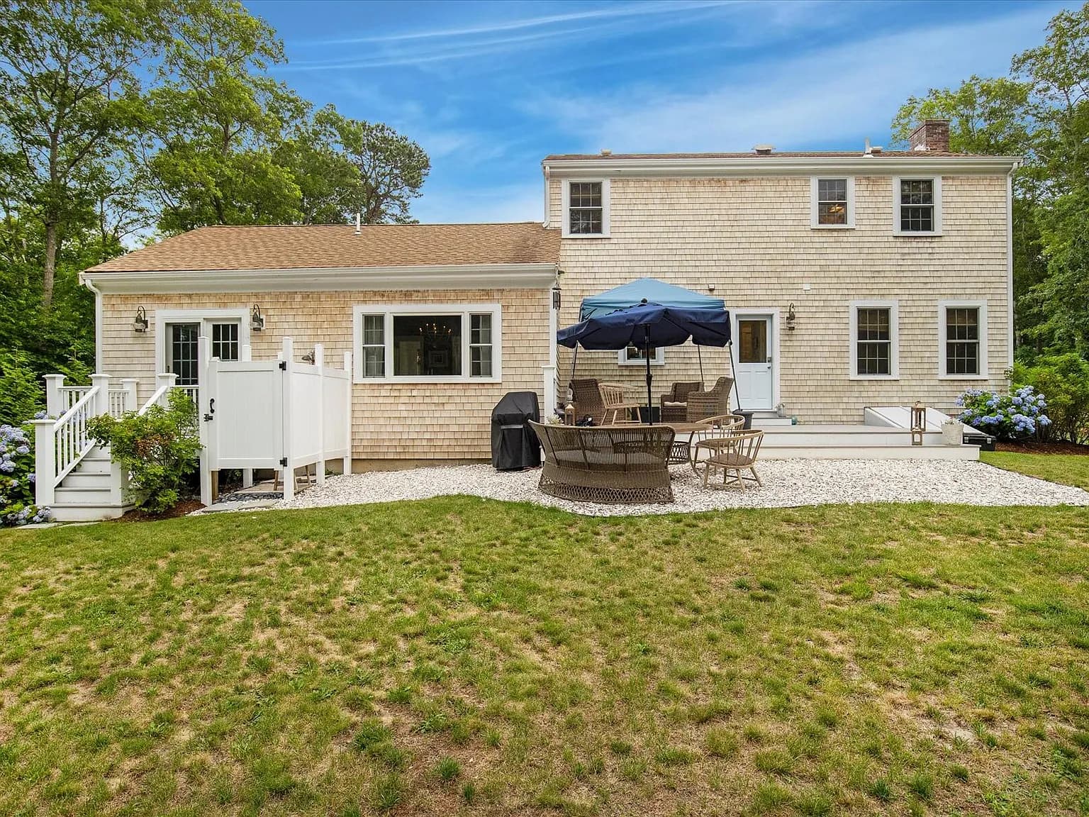 6 Bayview Road - Photo 1