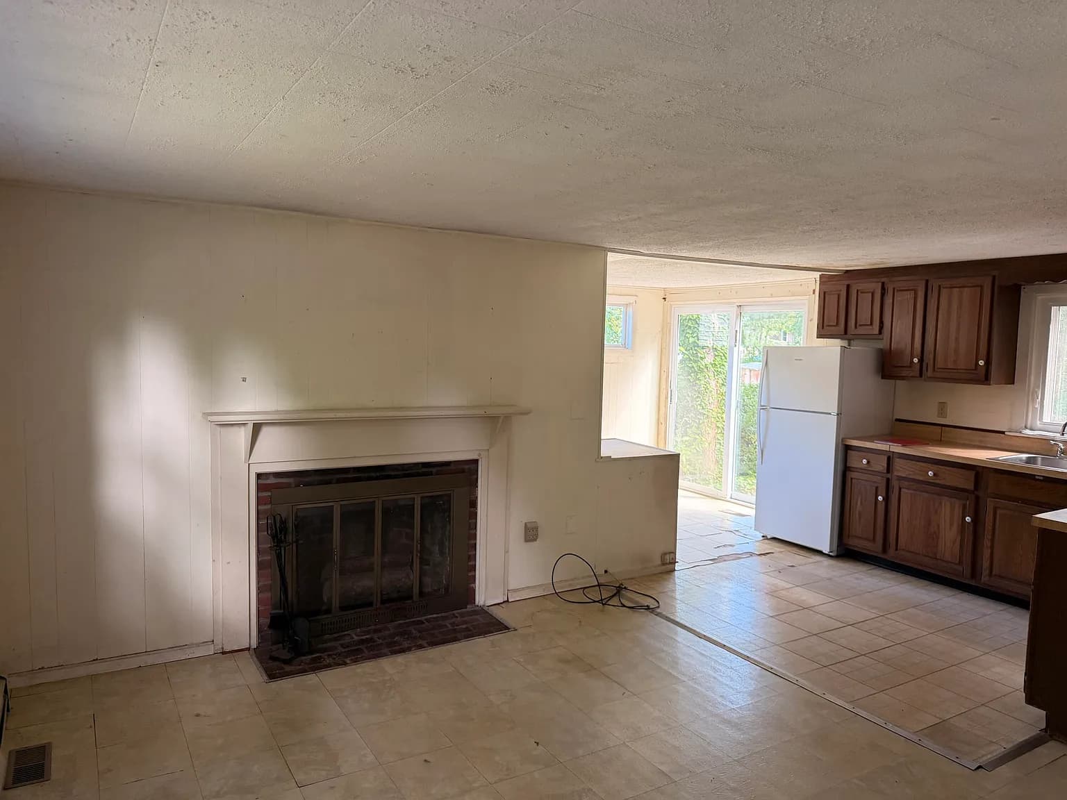 16 Lake Road E - Photo 1
