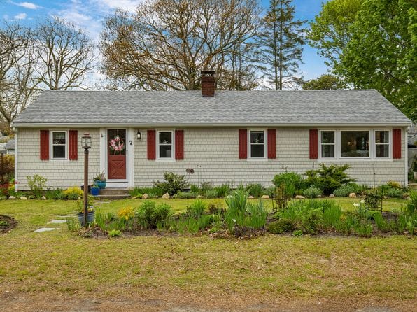 7 Oak Leaf Lane