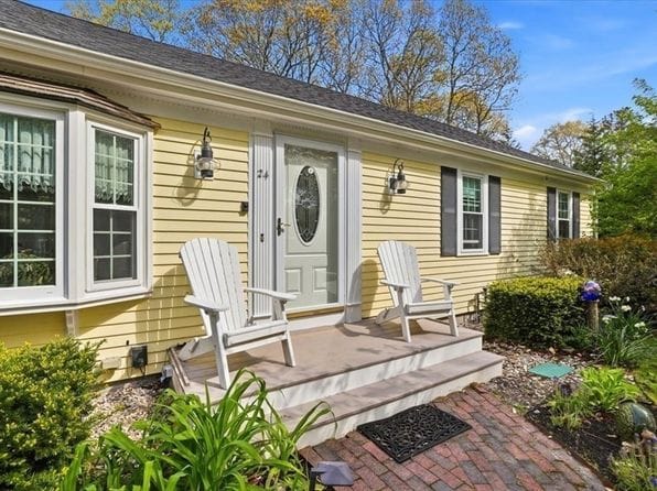 24 Starlight Dr