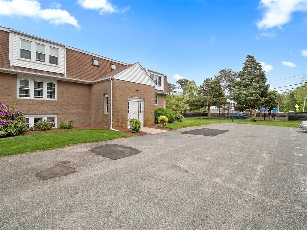 24 Bettys Pond Rd #K - Photo 1