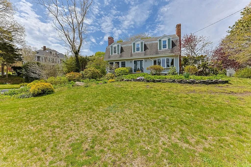 1120 Shore Rd - Photo 4