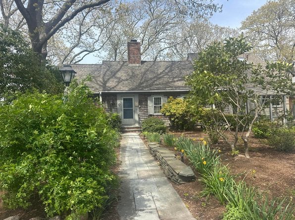 72 Loop Road
