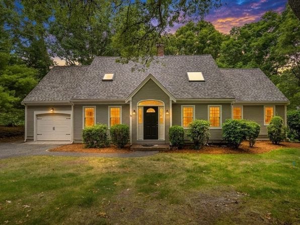 30 Currycomb Cir