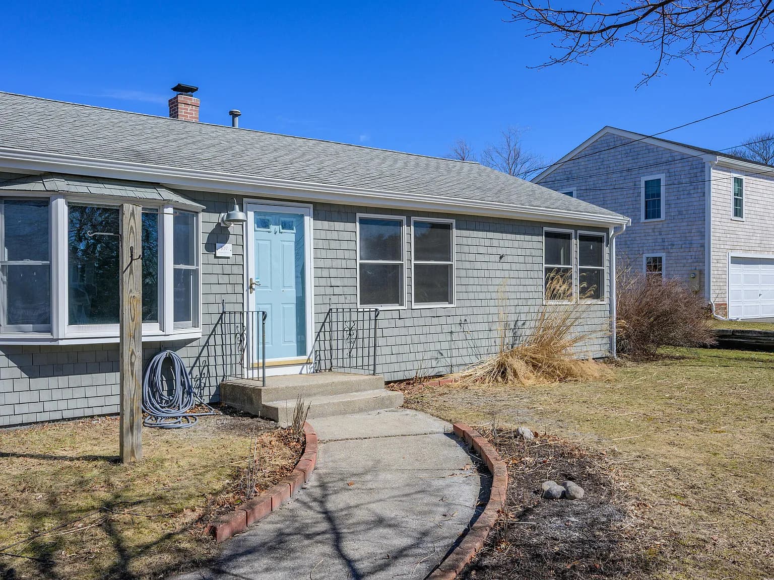 107 Knott Avenue - Photo 1