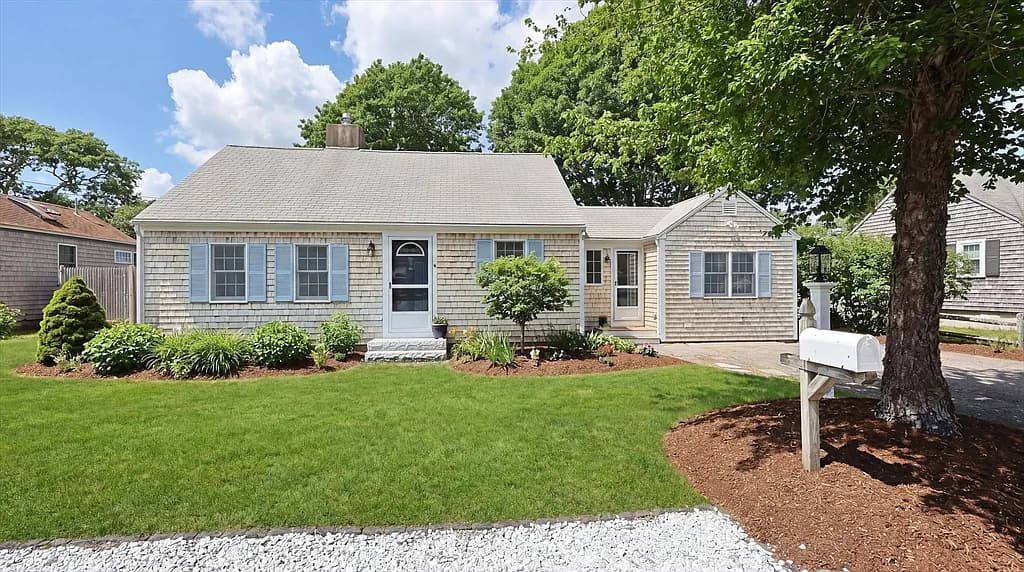 22 Manderville Rd - Photo 1